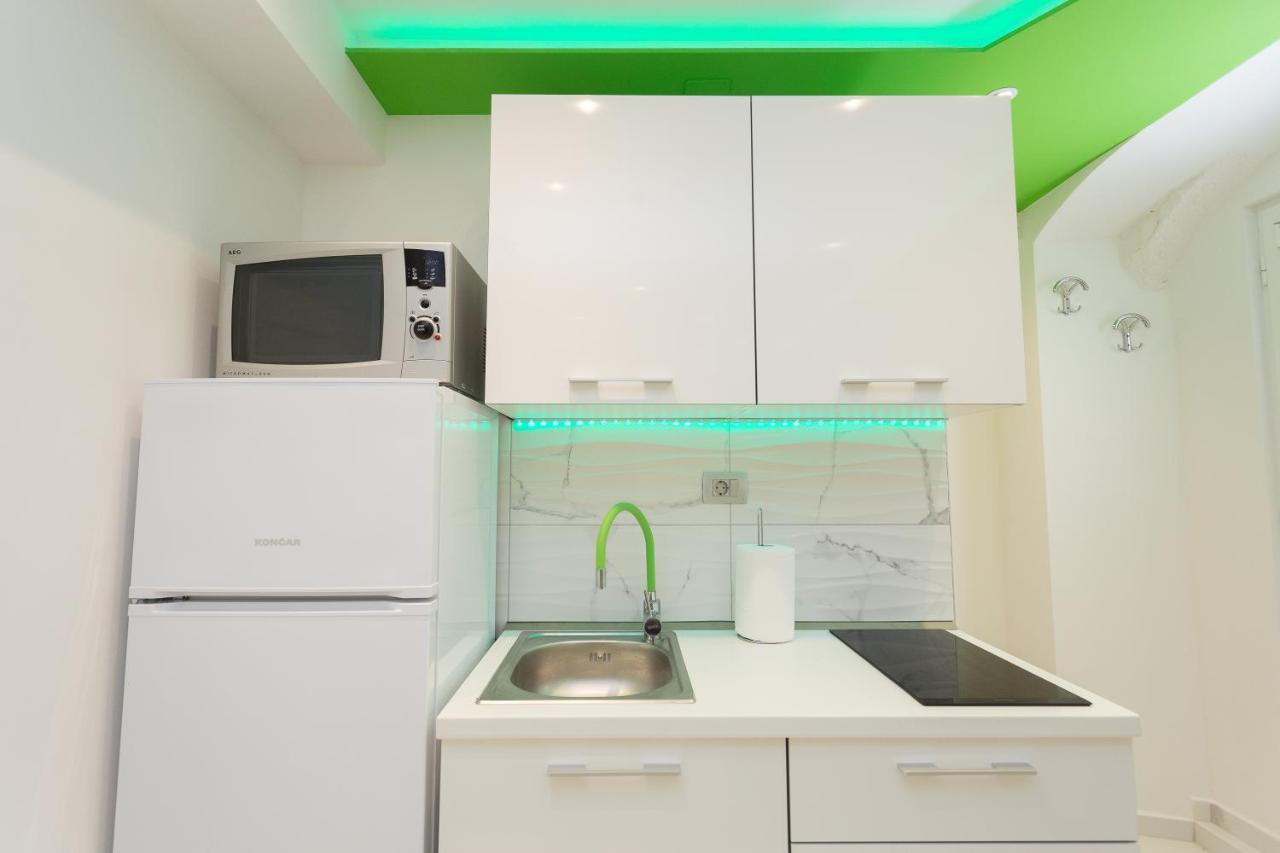 Purple & Apple Green Apartmán Split